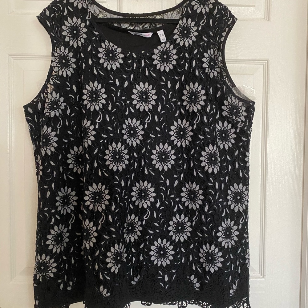 $15 or 2/$20 Isaac Mizrahi Live Extended Shoulder Lace Tunic 3X
